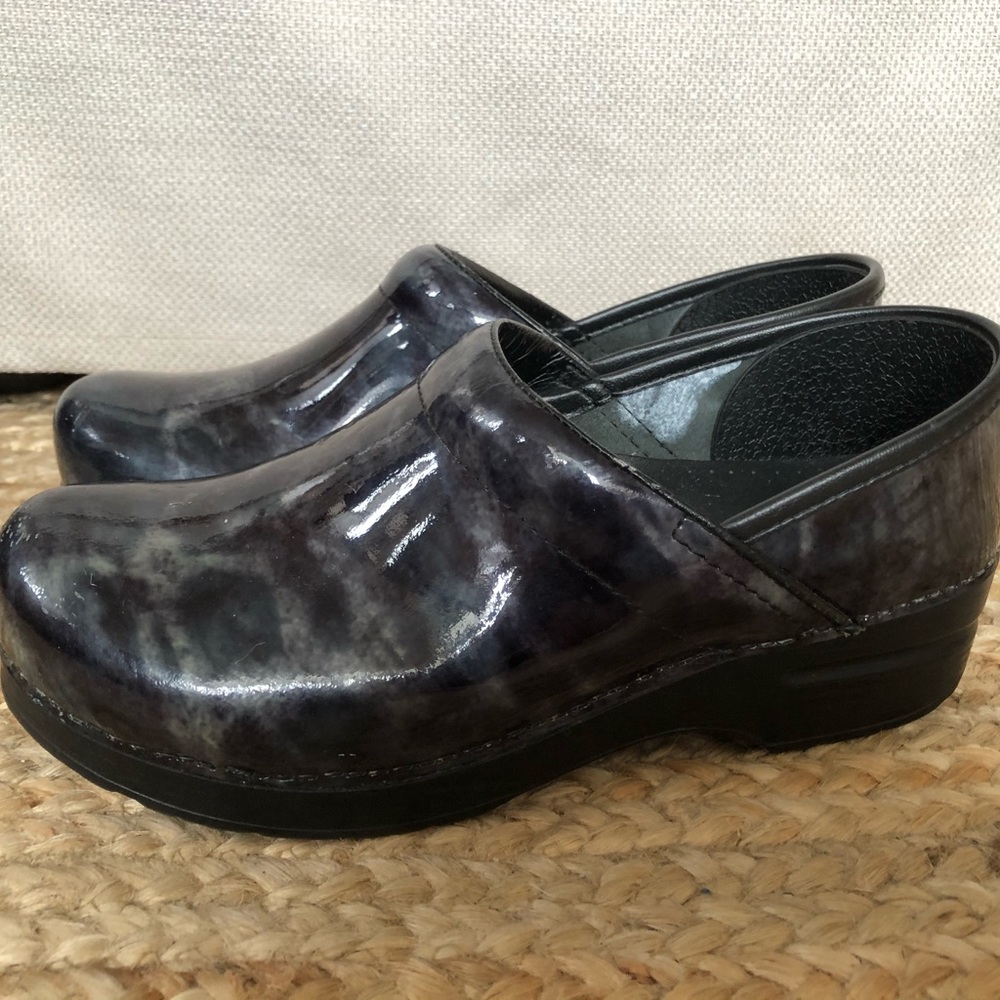 Dansko Bette Plaid Clog - Size 39 - New